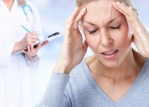 Врачи назвали неявные признаки скрытого инсульта у женщин