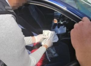 На Киевщине чиновницу сельсовета задержали на крупной взятке 