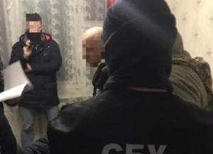 Подполковника налоговой полиции подозревают в работе на "ДНР" (фото)