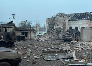 В Изюме под завалами 5-этажного дома нашли 44 погибших мирных жителя