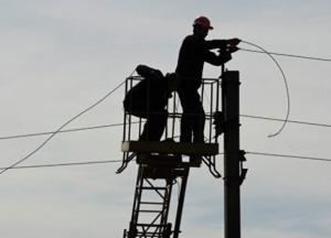 Непогода обесточила 600 населенных пунктов в Украине