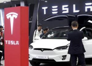 Tesla отозвала 15 тысяч внедорожников