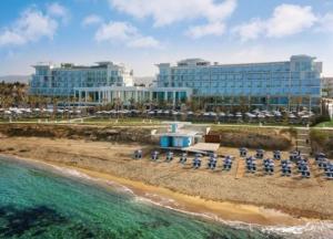 Кипр официально отрывается для украинских туристов