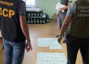 Начальник службы воинской части вымогал 100 тысяч гривен "отката"