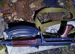 В Киеве патрульные задержали грабителя магазина с автоматом (фото)