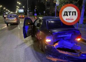 В Киеве произошло серьезное ДТП с участием такси