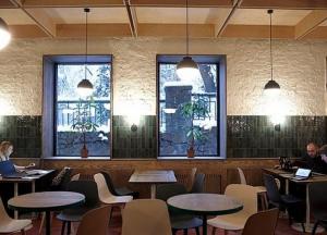 В Киеве кафе и ресторанам разрешили принимать гостей внутри помещений