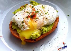 Какая еда на завтрак поможет избежать проблем с сердцем