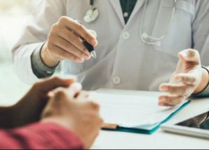 Онкологи назвали первый симптом самого опасного вида рака