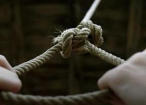 В Житомире нашли повешенным солдата-срочника