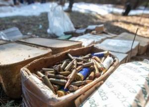 СБУ на границе с Россией и Беларусью нашла оружие и тепловизоры