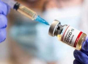 Невакцинированных начнут отстранять от работы 9 декабря