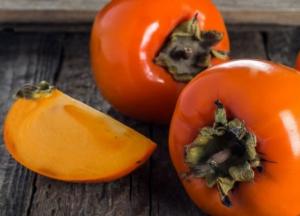 Врач рассказала, кому может навредить хурма