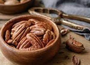 Медики назвали орехи, которые снижают уровень плохого холестерина