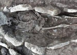 Археологи раскопали древнее кладбище, где были захоронены женщины из разных уголков Европы