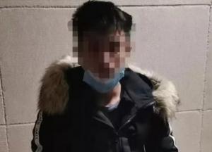 Китаянка отпугнула насильника, притворившись, что у нее коронавирус