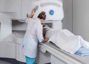 На лечение онкобольных украинцев в 2021 заложили более 5 млрд гривен