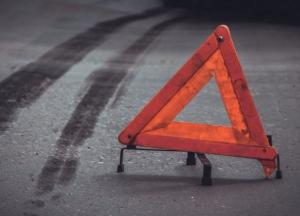 На Львовщине автомобиль столкнулся с микроавтобусом: 9 пострадавших