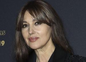 Моника Беллучи предстала перед поклонниками в образе французской звезды (видео)