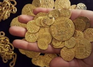 В Китае нашли огромный клад старинных монет