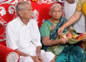 В Индии родила 75-летняя женщина (фото)