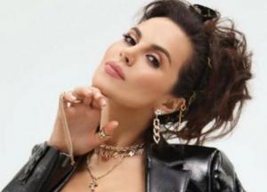 Настя Каменских заинтриговала снимком с горячим латиноамериканцем (фото)