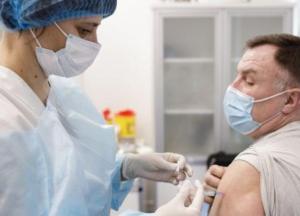 Кабмин отменил самоизоляцию после въезда в Украину для желающий вакцинироваться