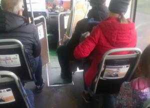 В маршрутках по 10 человек: в МВД сделали предупреждение перевозчикам