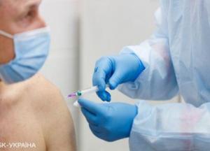 Минздрав уничтожил данные публичных лиц, ожидавших вакцинацию вне очереди