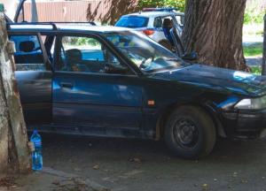 В Днепре мужчина умер за рулем: труп нашли в авто возле школы (фото)