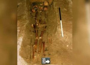 Ученые раскрыли тайну древней могилы «шестиглавого вождя»