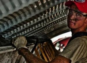 Израиль в 2022 году официально трудоустроит 2 тысячи украинских строителей