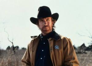 Цього разу це не фейк: помер легендарний актор Чак Норріс, стали відомі обставини його смерті 