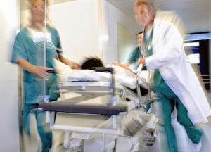 В Житомире массажист сломал позвоночник клиенту 