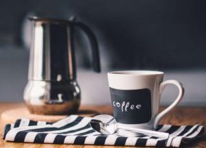 Медики назвали идеальное время для первой чашки кофе