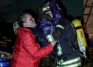 В Киеве посреди ночи горела многоэтажка, людей эвакуировали