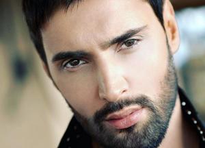 "Целуй Юлю". Осадчая отказала Козловскому в поцелуе 