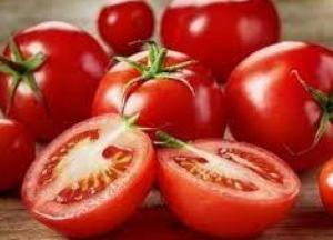 Медики рассказали, что происходит с организмом при употреблении помидоров