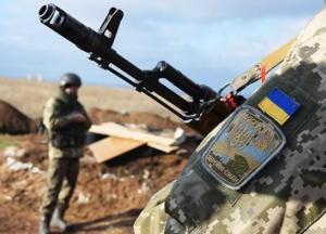 Трое украинских военных получили ранения на Донбассе