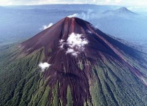Ученые предрекли мощное извержение самого большого вулкана на Земле