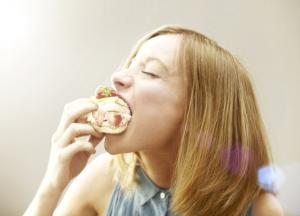 Ученые рассказали, как контролировать аппетит и меньше есть