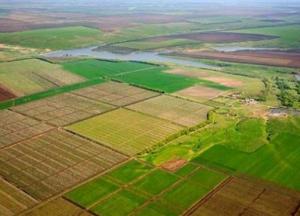 Земельная реформа в Украине пройдет в этом году, - Зеленский