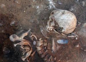 Во Франции археологи обнаружили древнее кладбище 