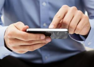 Медики выявили связь между использованием телефонов и онкологией