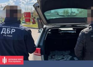 Прикордонника судитимуть за хабар у $5 тис. та дезертирство: ДБР завершило розслідування