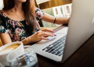 В 2020 году украинцы впервые потратили на онлайн-шоппинг более 100 млрд грн