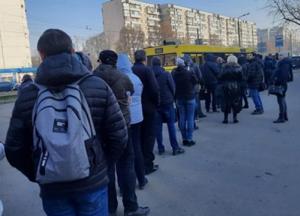 Киев полностью останавливает общественный транспорт с 22 марта
