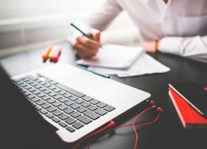 Назвали самые востребованные профессии среди украинцев