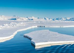 Ученые заявили, что в Арктике до 2035 года растает весь лед 