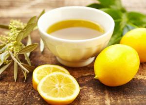 Лимон и оливковое масло помогут при боли в суставах